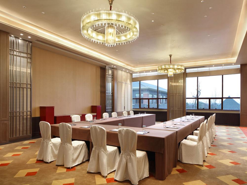 Four Points By Sheraton Chengdu, Anren Екстериор снимка