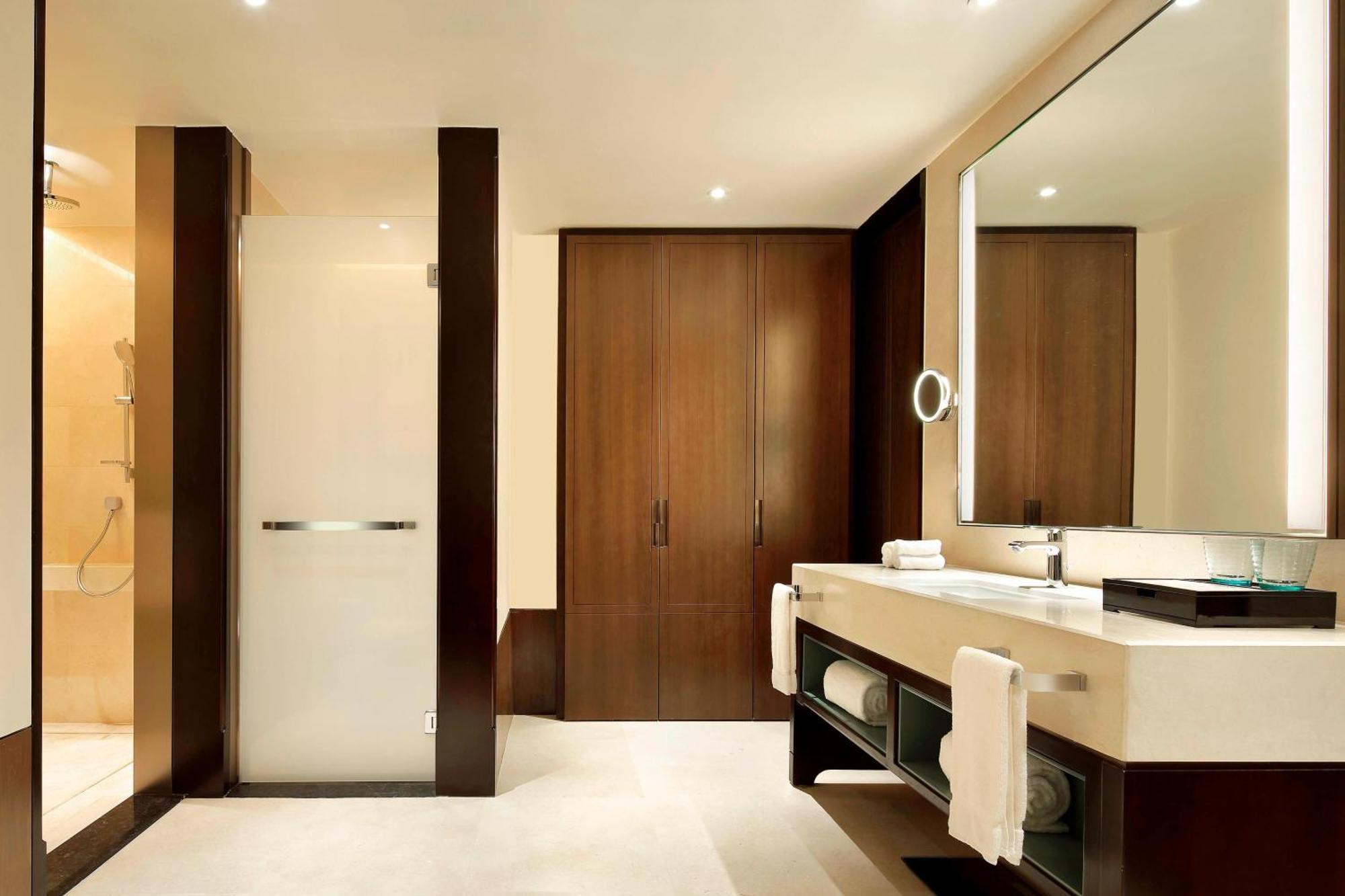 Four Points By Sheraton Chengdu, Anren Екстериор снимка